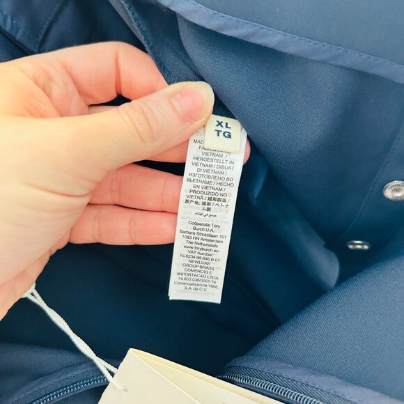 Tory Burch Tech Twill Golf Skort Size XL Navy Blue Ruffle Skirt Shorts Sporty - Picture 12 of 14